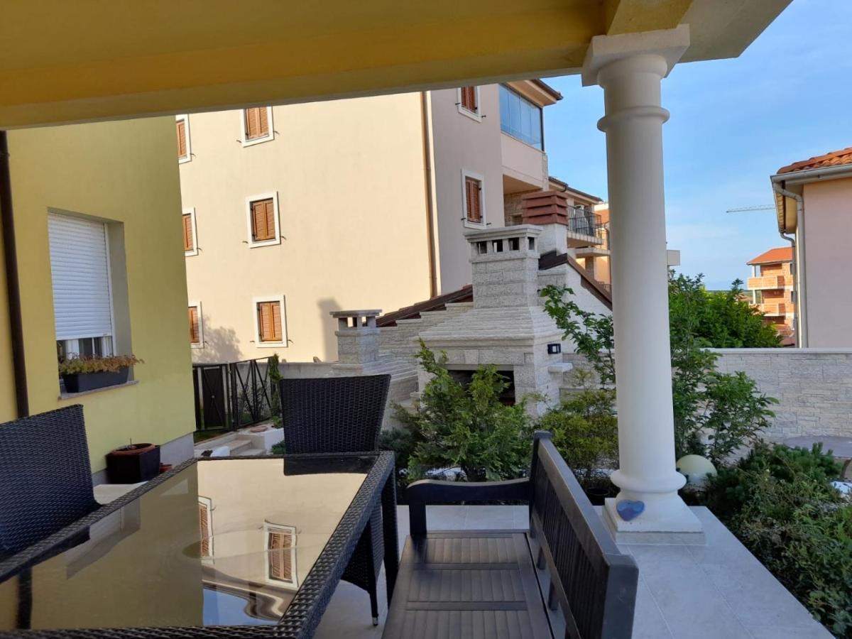 Villa Istriana Liznjan Bagian luar foto