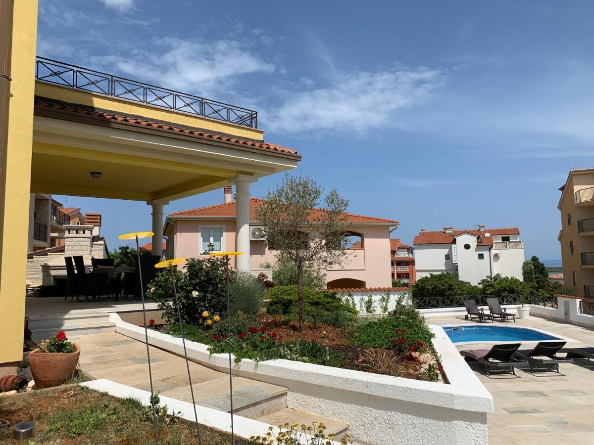 Villa Istriana Liznjan Bagian luar foto